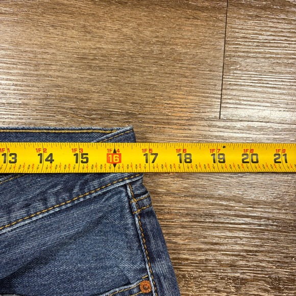 Levi's 501 Jeans Men's 34x32 Blue Denim Button Fly Classic Fit Casual Travel - Picture 7 of 9